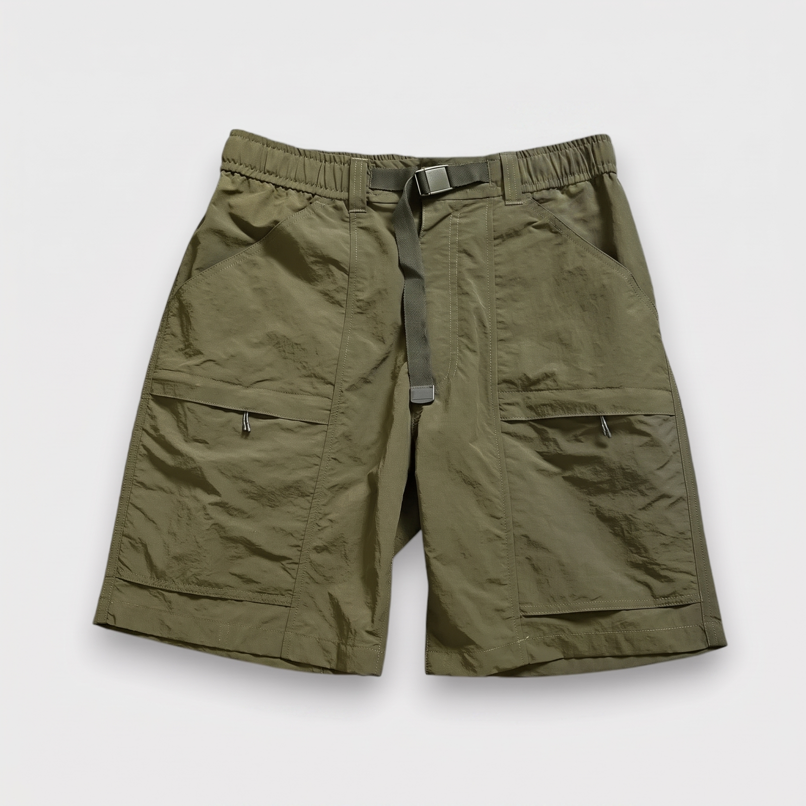 Herren-Robuste Wandershorts in Grün, Vorderansicht flach ausgebreitet